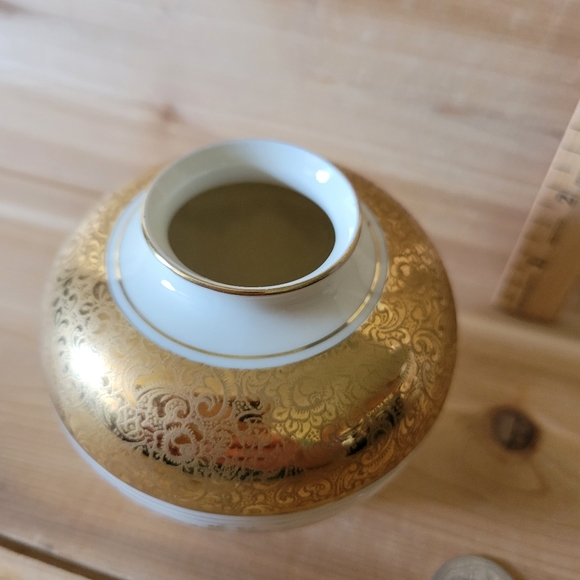 Vintage Alka Bavaria Marion Gold Gilt Porcelain Vase #79 - Picture 2 of 4